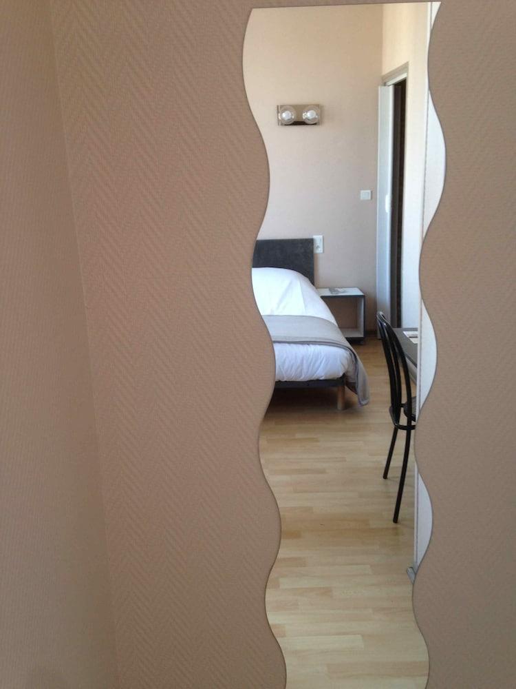 Hotel Le Rochegude Альби Экстерьер фото